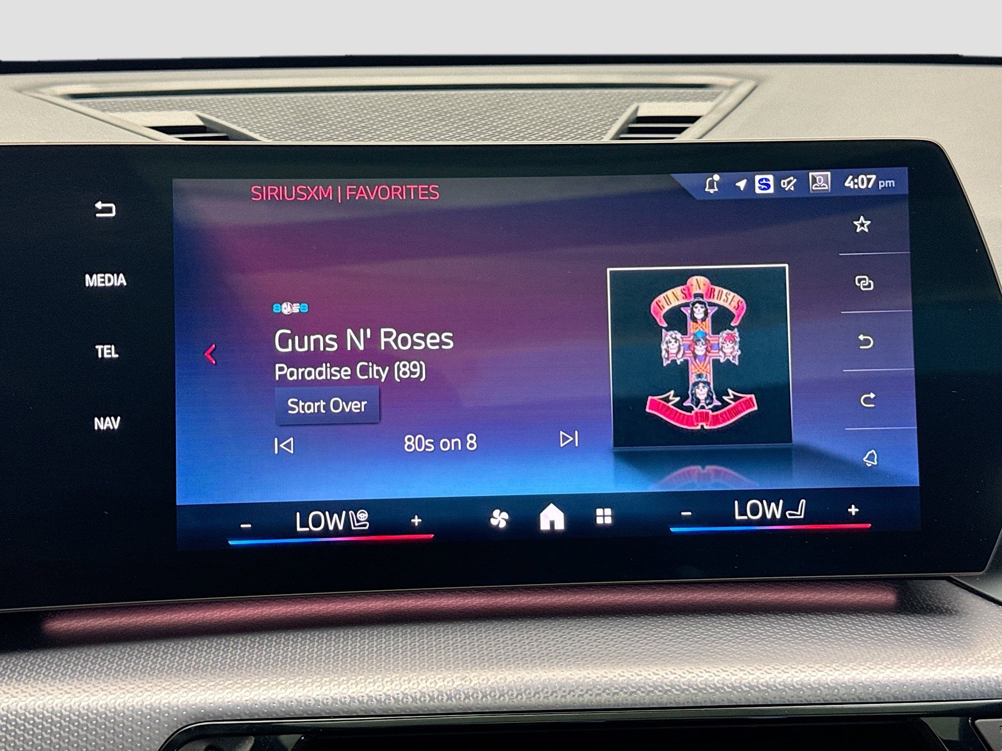 Used 2024 BMW X1 M35i w/ Premium Package image 9