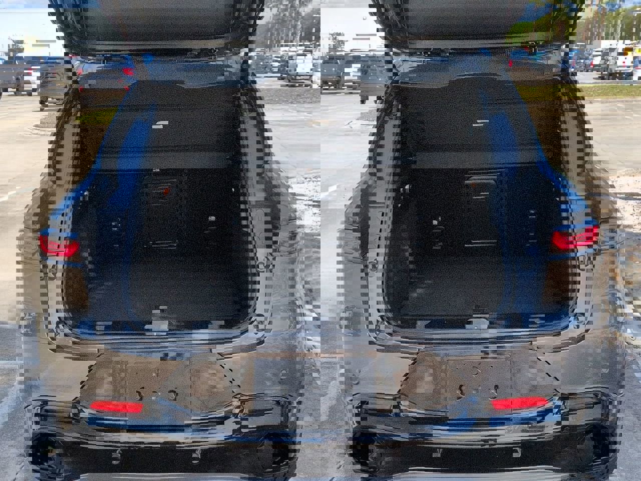 Used 2024 Alfa Romeo Tonale Ti w/ Premium Interior Package image 24