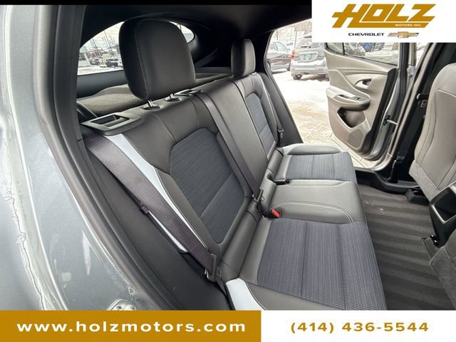 Certified 2024 Buick Envista Preferred w/ Convenience II Package image 26