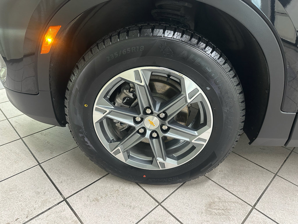 Certified 2025 Chevrolet Blazer LT AWD/4WD image 16
