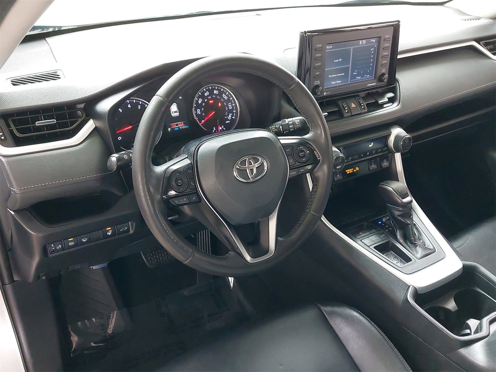 Used 2021 Toyota RAV4 XLE Premium image 16