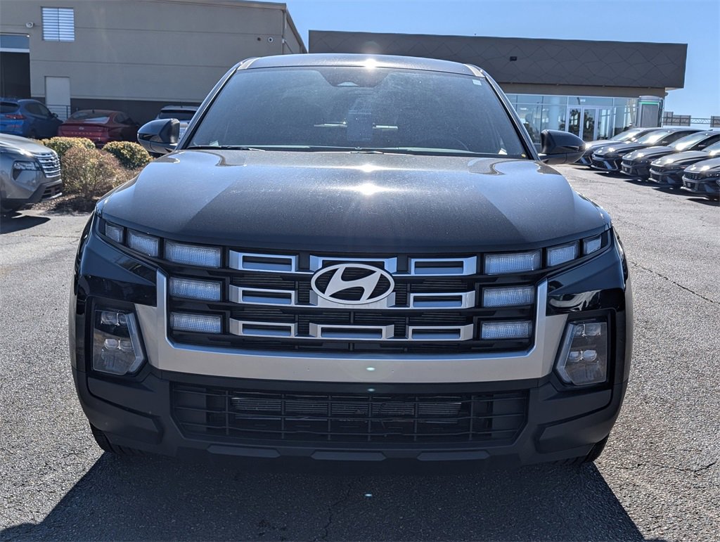 Certified 2025 Hyundai Santa Cruz SE image 2