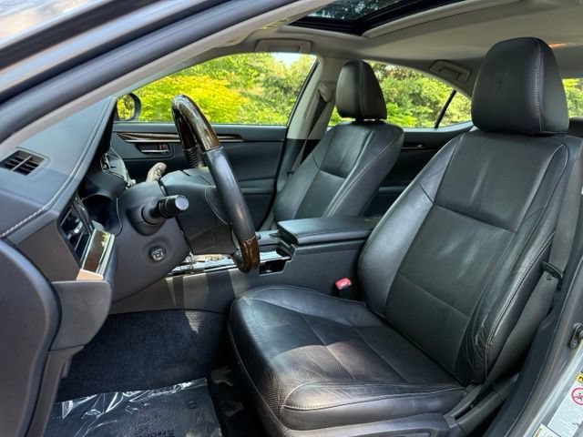 Used 2014 Lexus ES 350 w/ Luxury Package FWD image 10