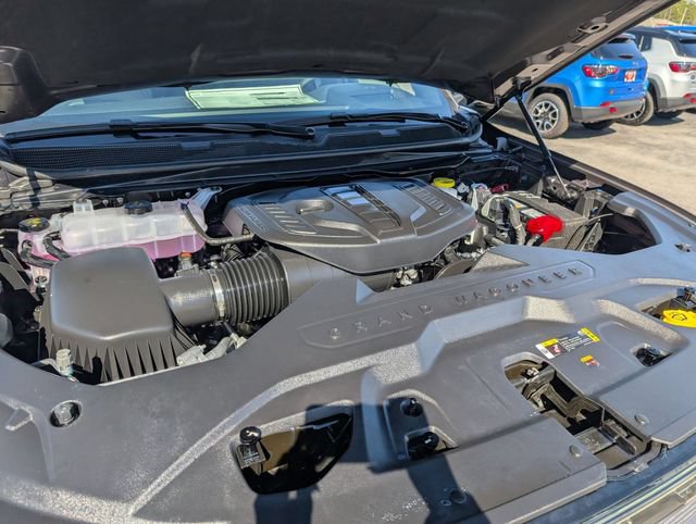 New 2026 Jeep Grand Wagoneer Summit w/ Premium Group III AWD/4WD image 35