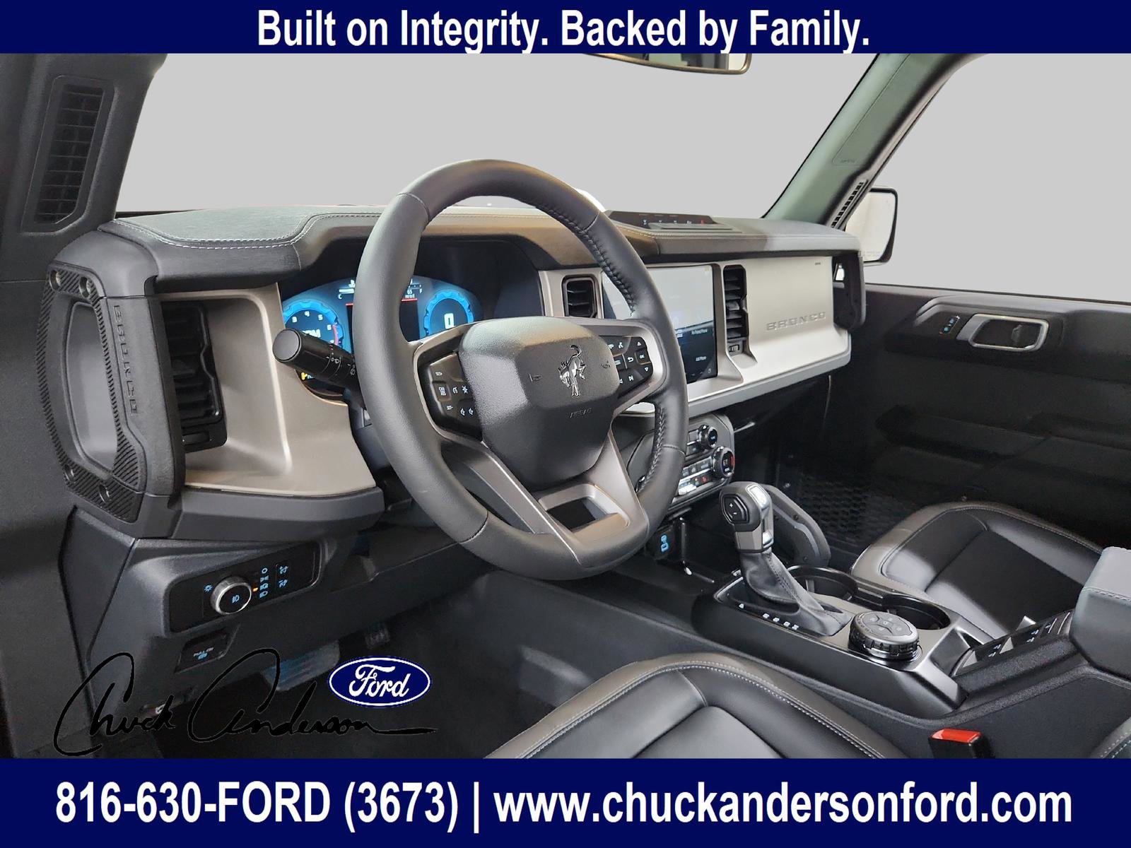 New 2025 Ford Bronco Outer Banks w/ Sasquatch Package image 9