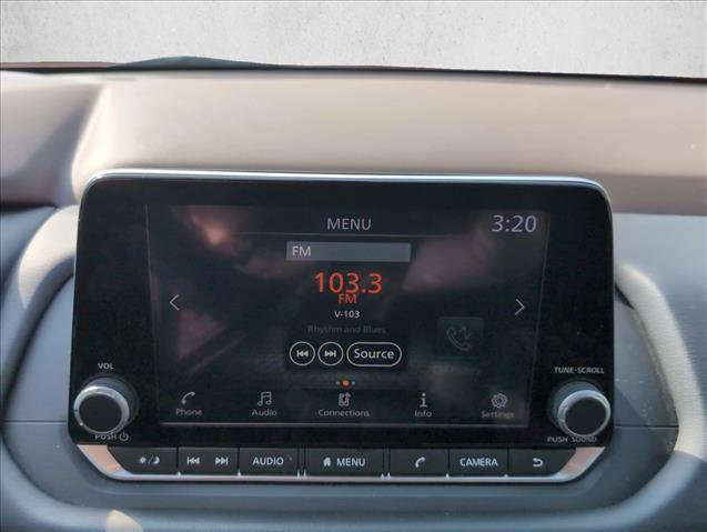 Used 2023 Nissan Rogue S image 12