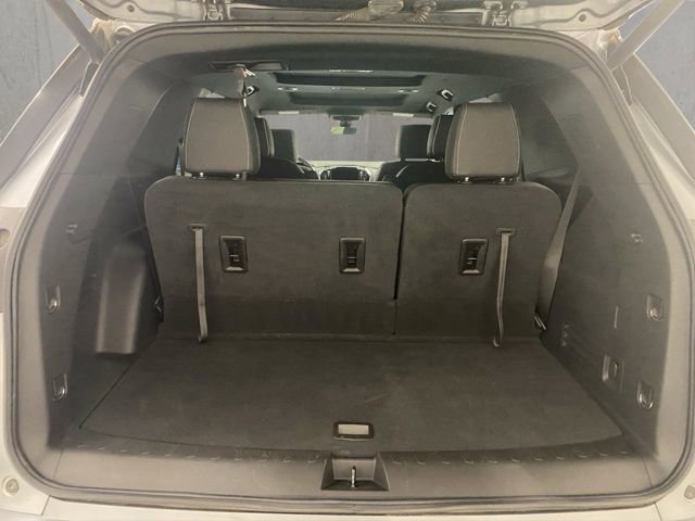 Used 2023 Chevrolet Traverse Premier image 28