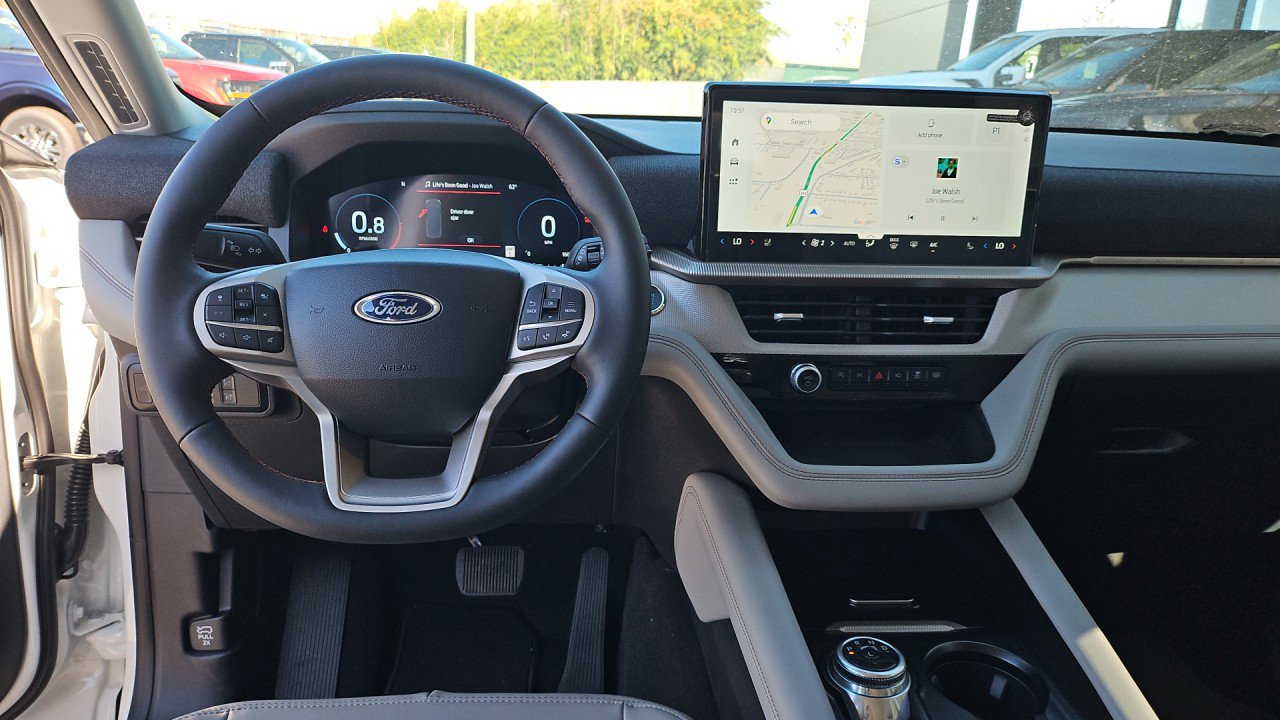 New 2025 Ford Explorer Active w/ Active Comfort Package image 10