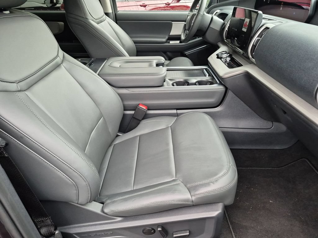 New 2026 Ford Expedition Active AWD/4WD image 25