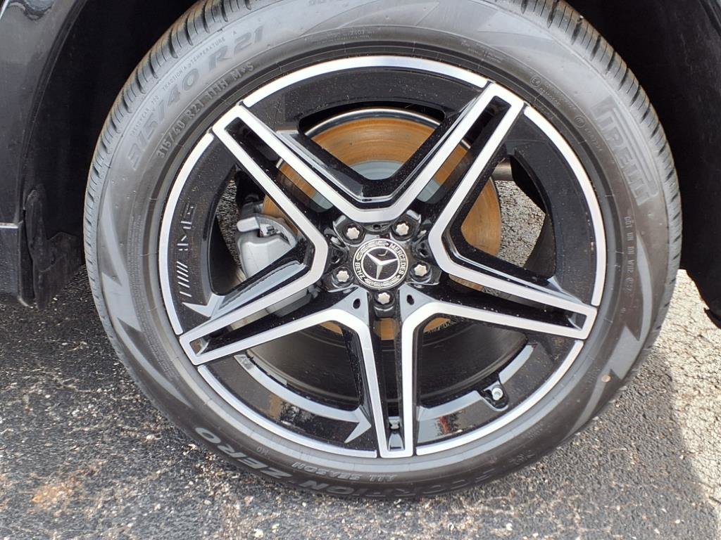 New 2025 Mercedes-Benz GLS 450 4MATIC image 11