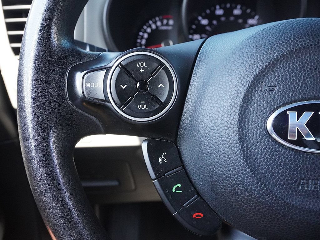 Used 2018 Kia Soul FWD image 31