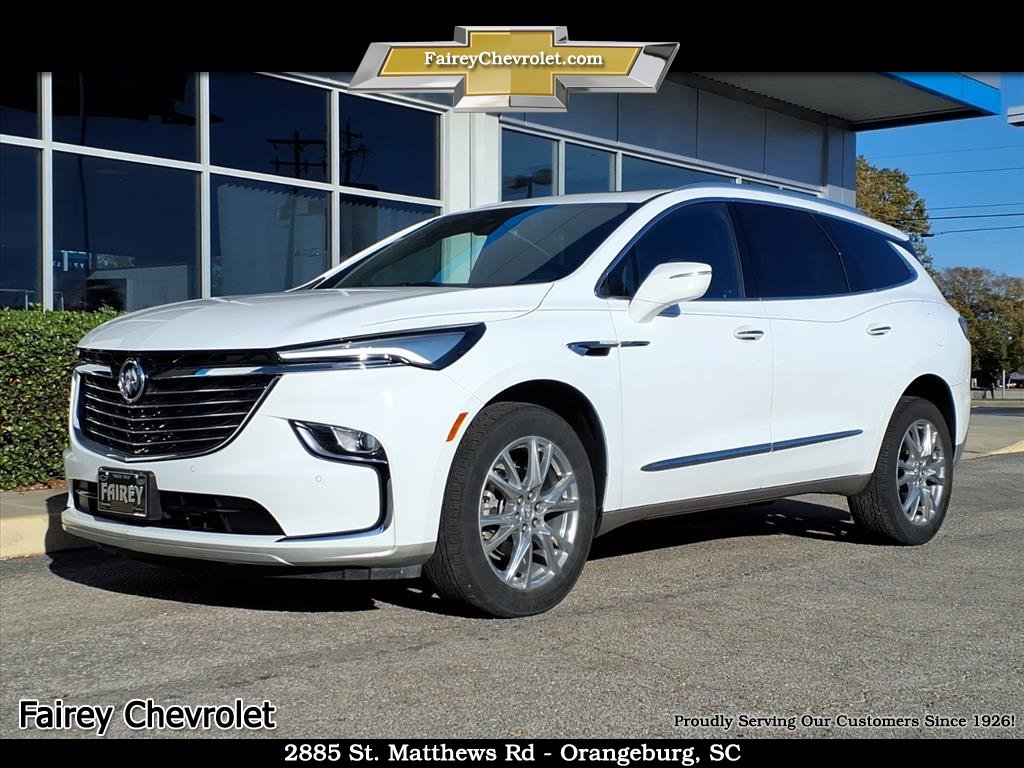 Used 2023 Buick Enclave Essence w/ Experience Buick Package FWD image 1
