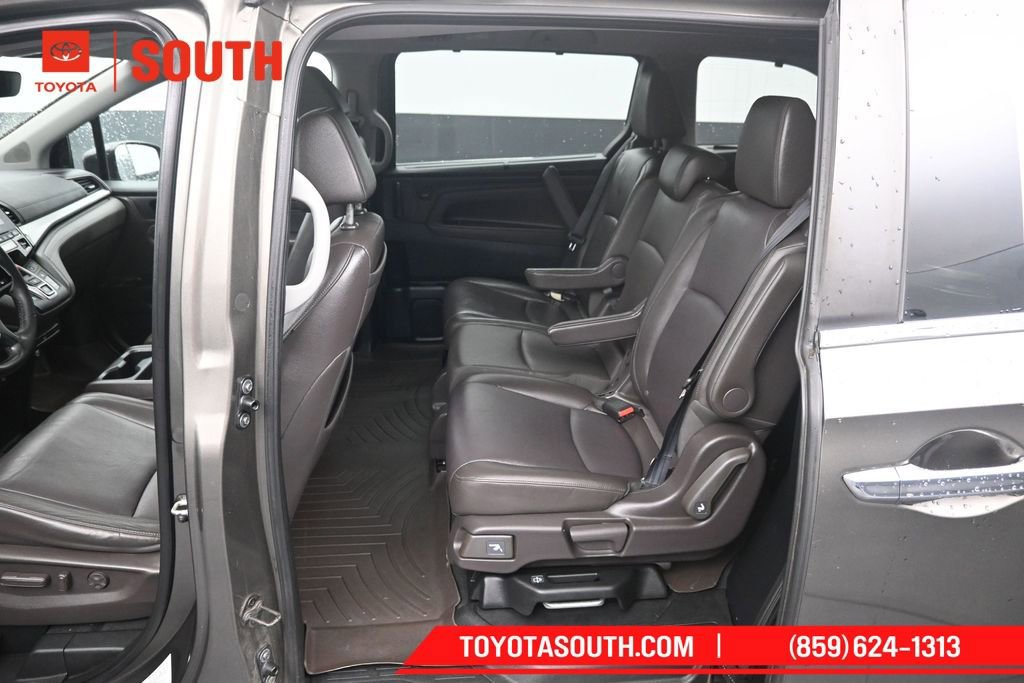 Used 2018 Honda Odyssey Touring image 10