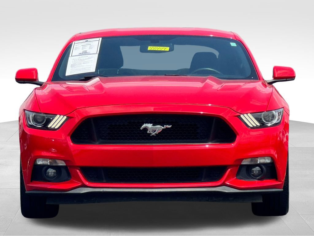 Used 2017 Ford Mustang GT RWD image 2