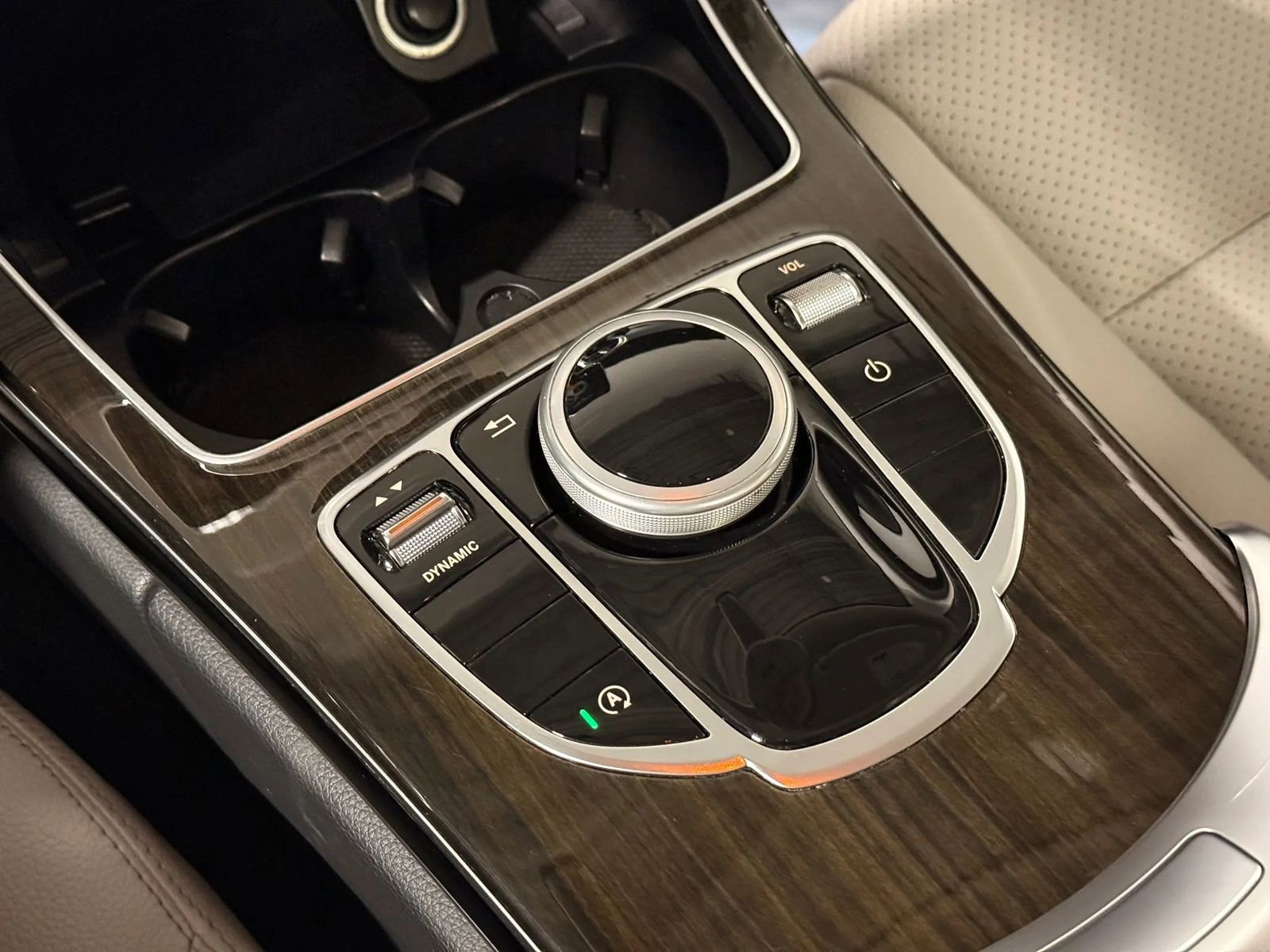 Used 2018 Mercedes-Benz C 300 4MATIC Sedan image 39