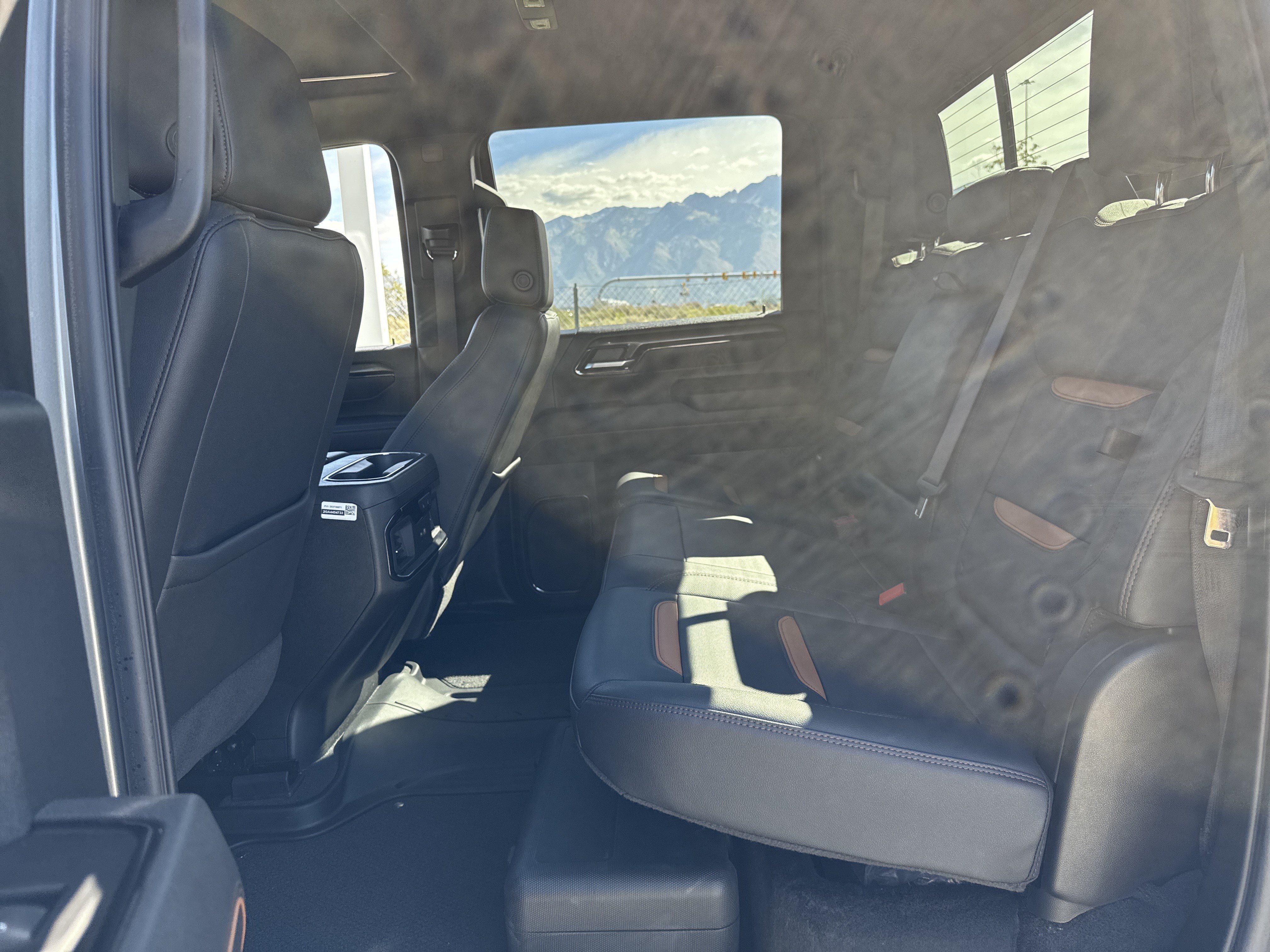 Used 2025 GMC Sierra 3500 AT4 w/ AT4 Premium Plus Package AWD/4WD image 24