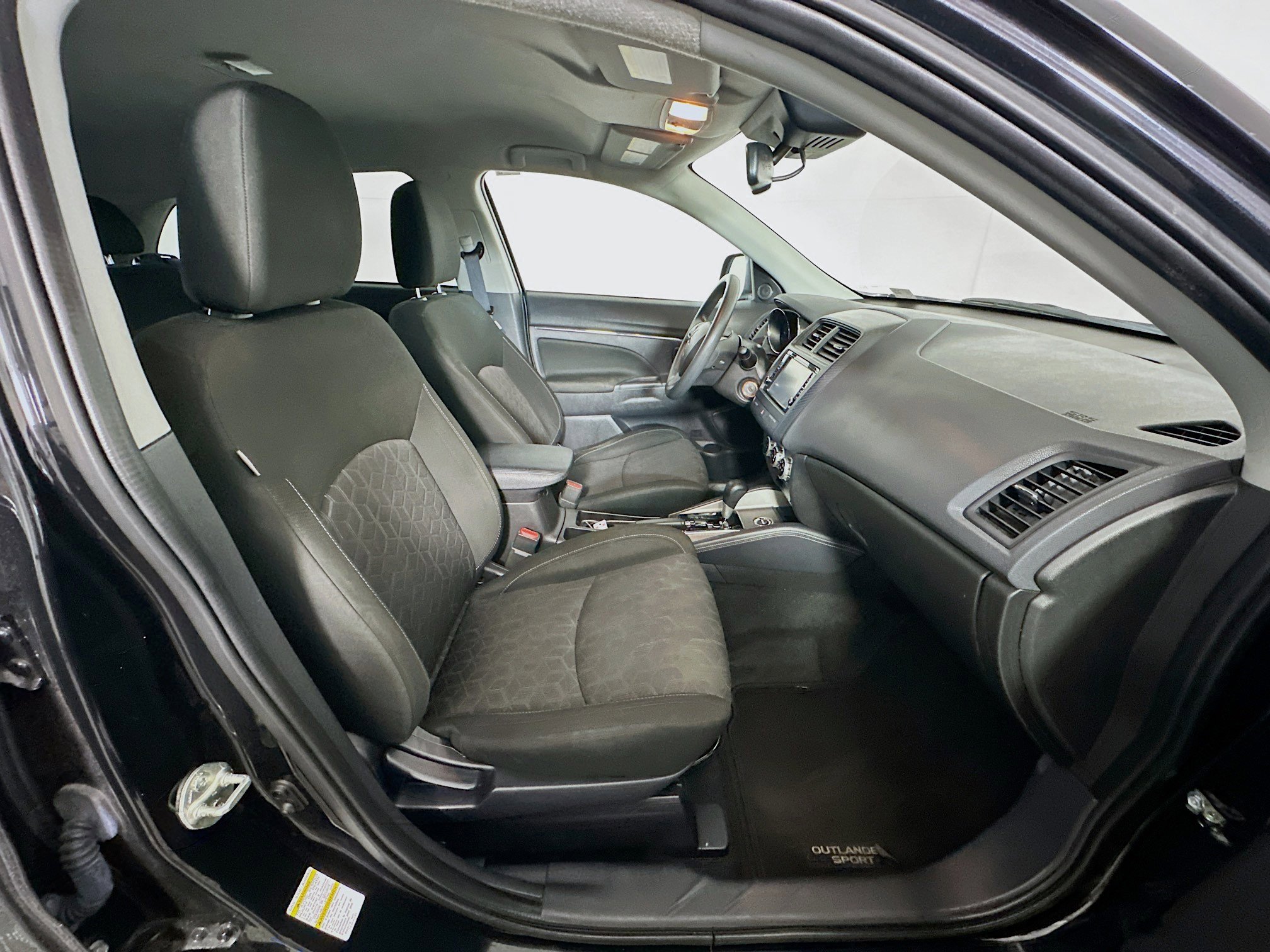 Used 2023 Mitsubishi Outlander Sport ES image 28