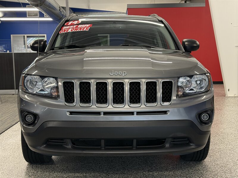 Used 2014 Jeep Compass Sport w/ Power Value Group FWD image 2