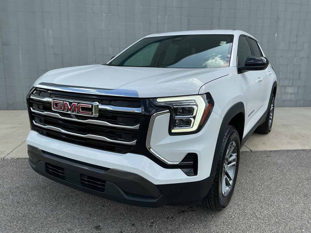 Used 2026 GMC Terrain Elevation FWD image 3