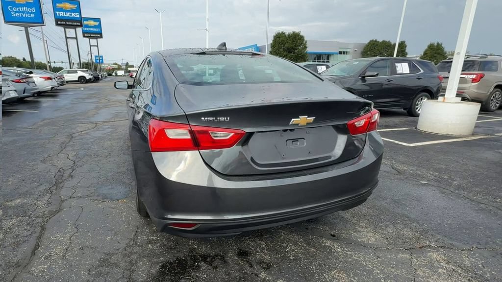 Used 2016 Chevrolet Malibu LT FWD image 7