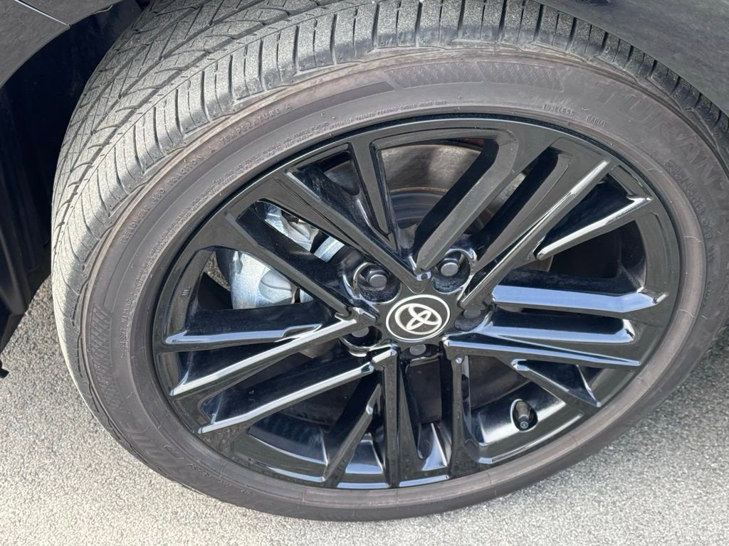 Used 2025 Toyota Camry SE FWD image 21