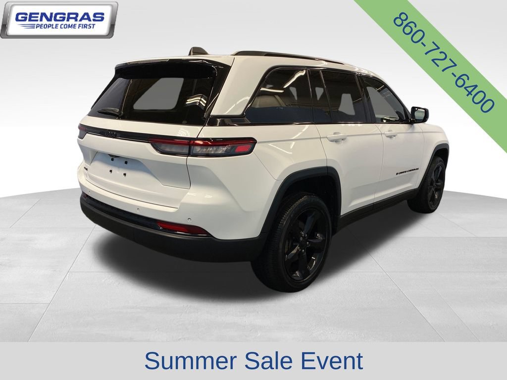 Certified 2023 Jeep Grand Cherokee Altitude AWD/4WD image 8