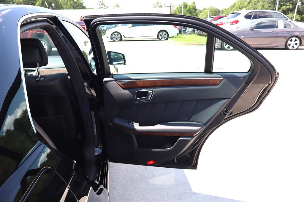 Used 2013 Mercedes-Benz E 350 BlueTEC Sedan image 37