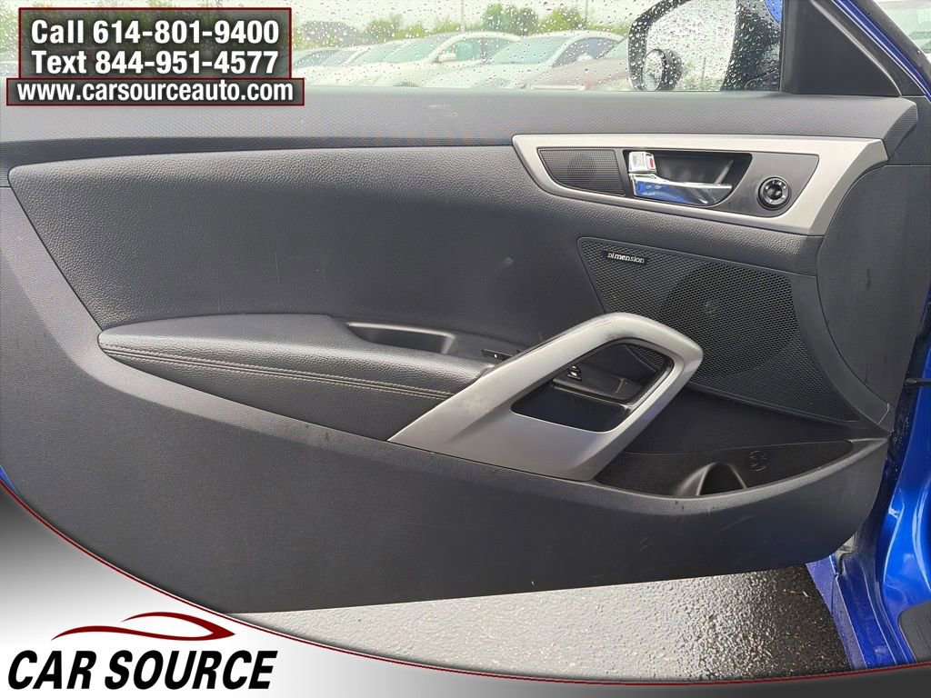 Used 2013 Hyundai Veloster w/ Tech Pkg FWD image 11
