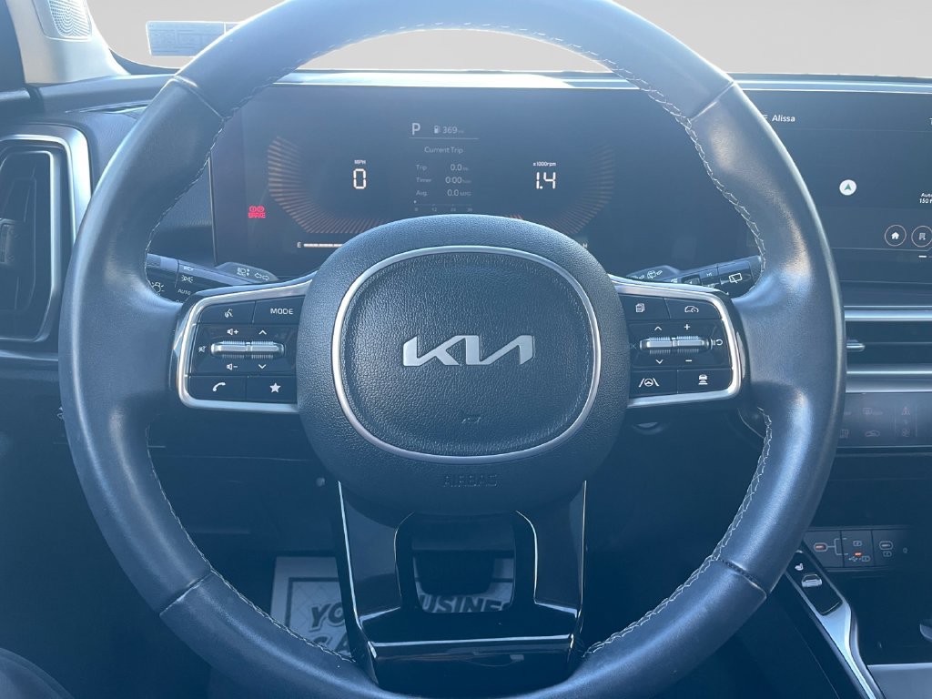 Certified 2024 Kia Sorento S w/ Panoramic Sunroof Package AWD/4WD image 25