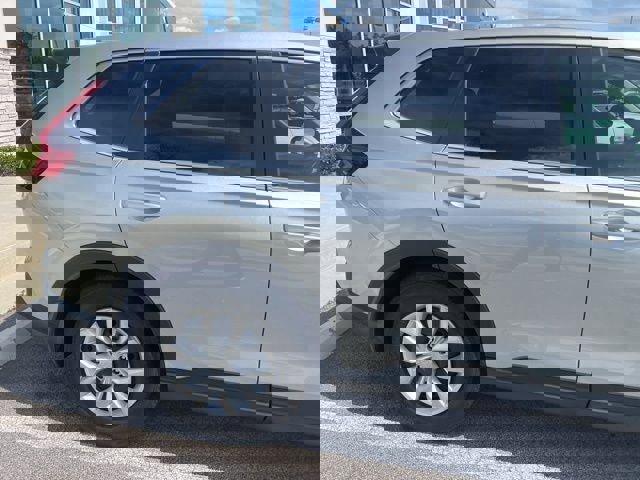 Used 2025 Honda CR-V LX image 5