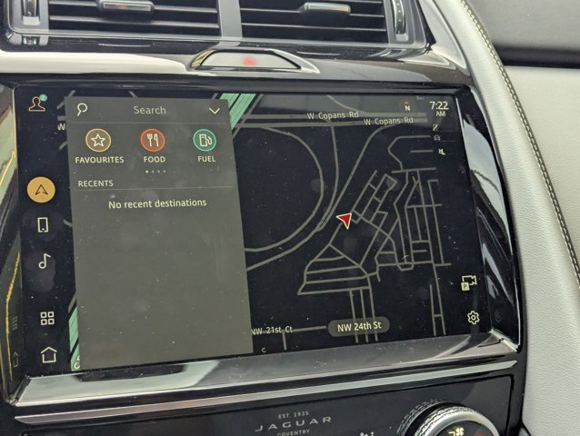 Certified 2024 Jaguar E-PACE R-Dynamic SE AWD/4WD image 20
