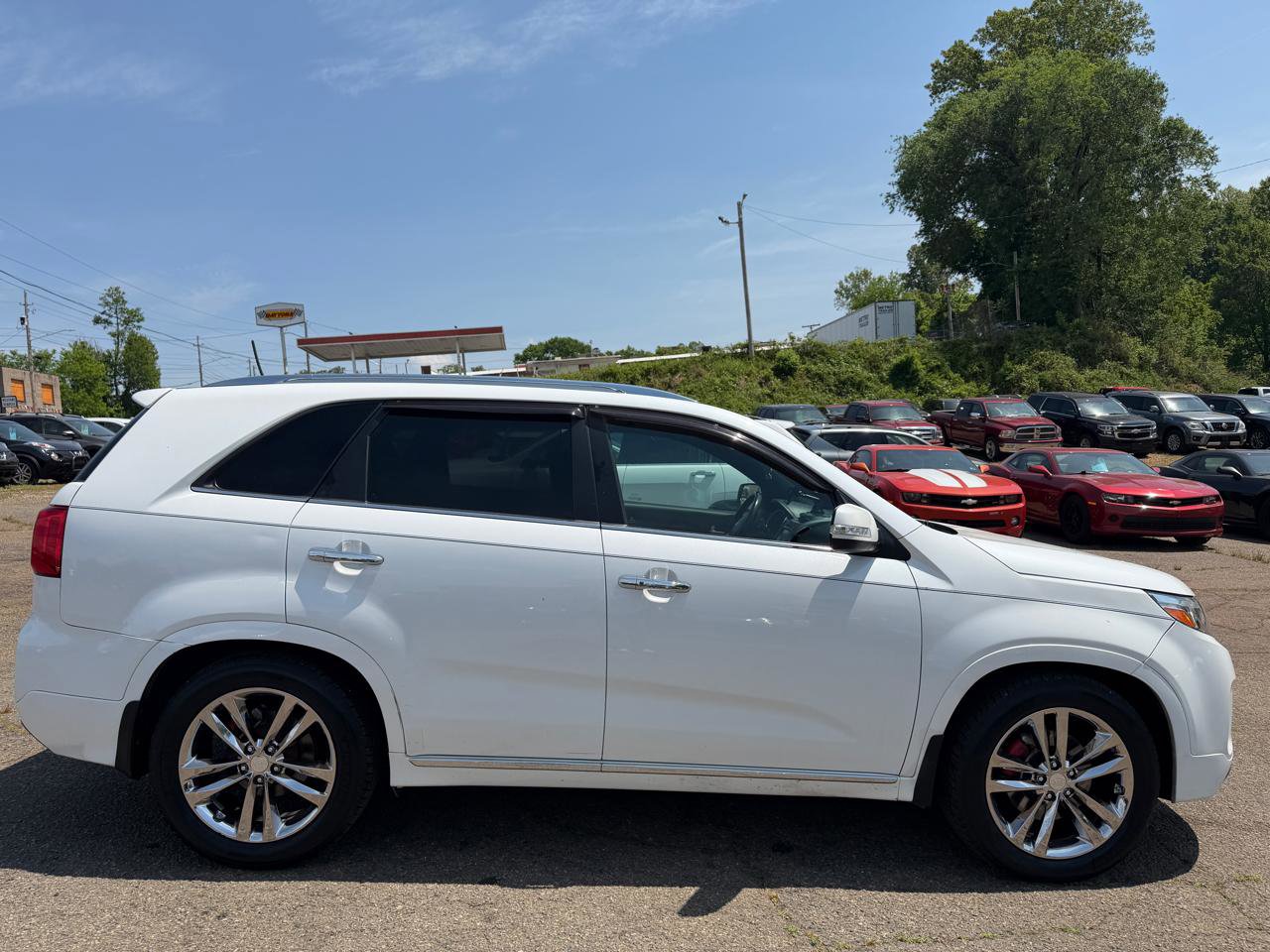 Used 2014 Kia Sorento SX FWD image 4