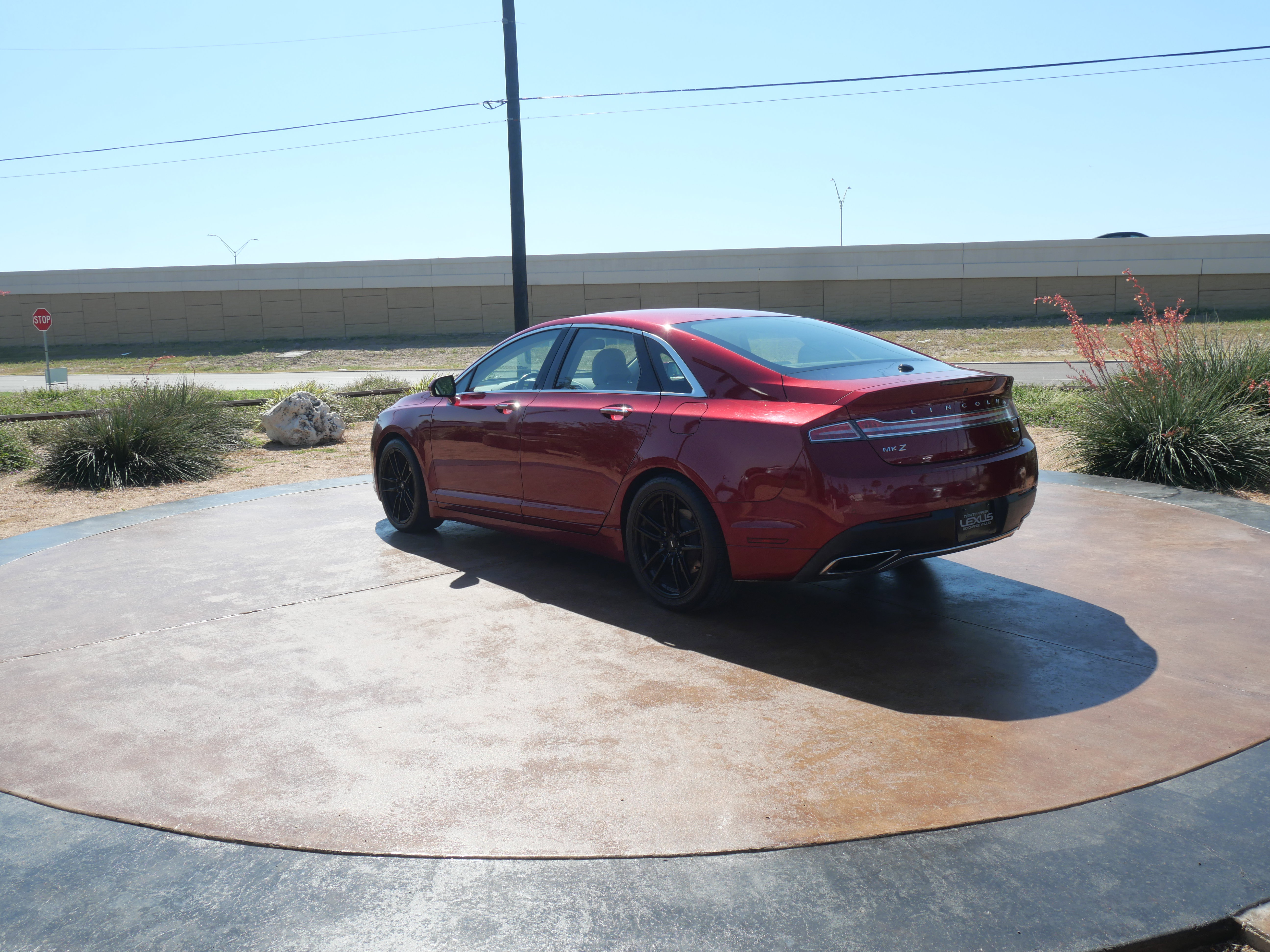 Used 2018 Lincoln MKZ Reserve image 4