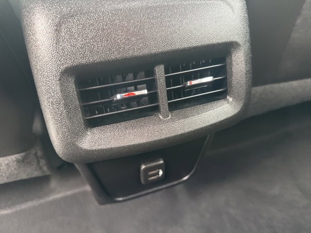 Used 2019 Chevrolet Equinox Premier image 30