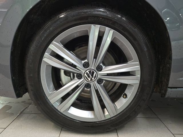 Used 2024 Volkswagen Jetta SE image 18