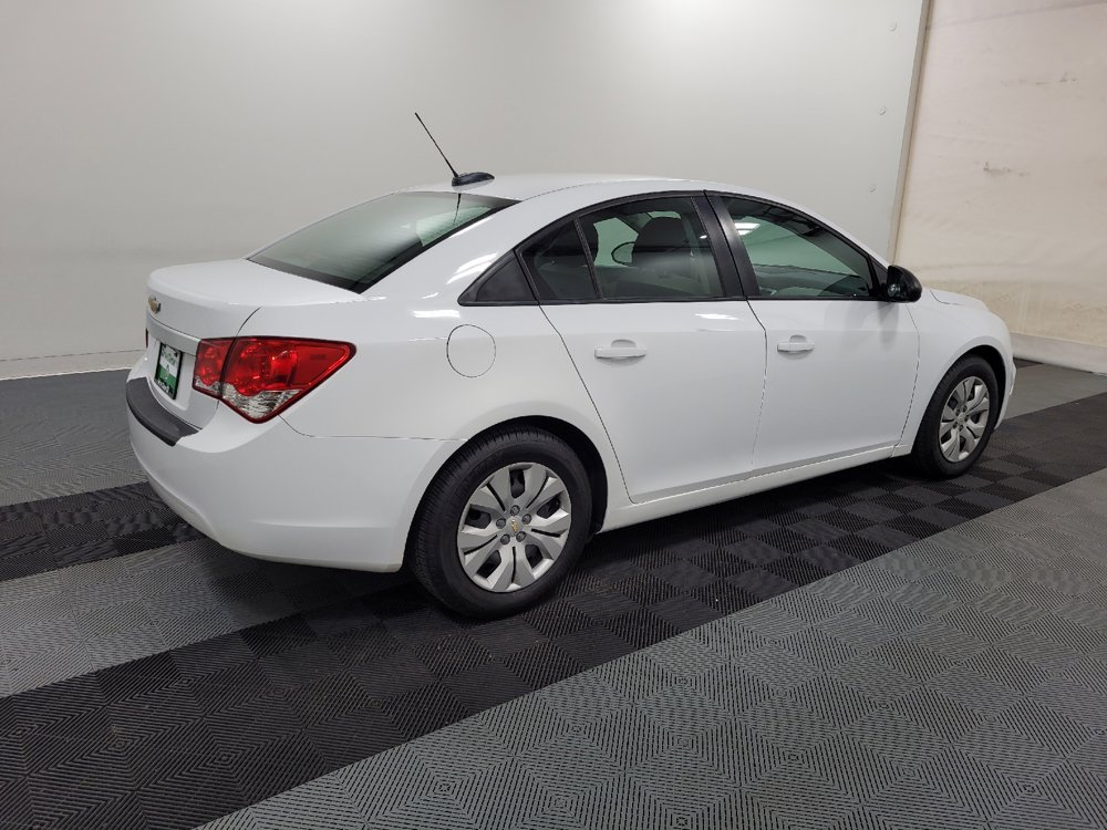 Used 2016 Chevrolet Cruze LS FWD image 10
