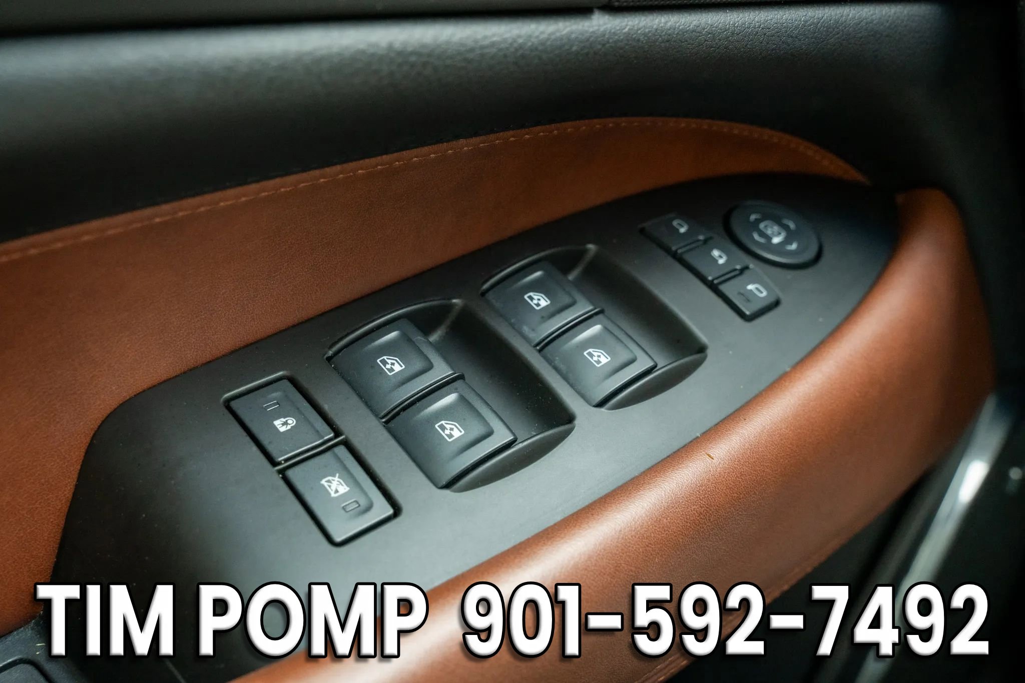 Used 2015 Cadillac Escalade Luxury AWD/4WD image 27