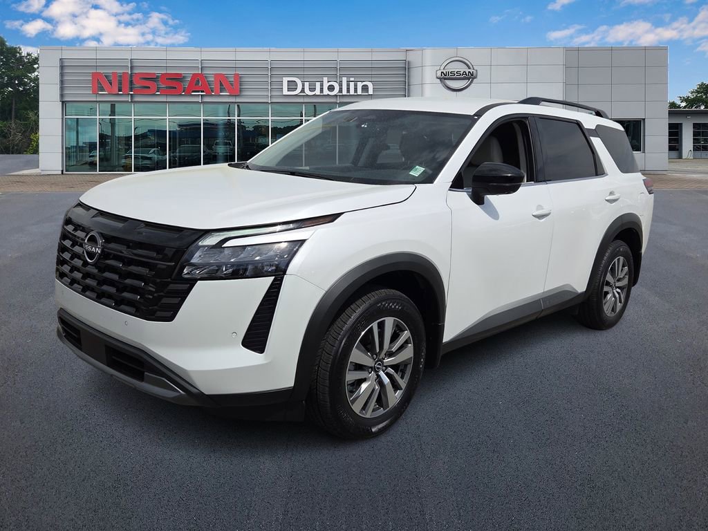 New 2026 Nissan Pathfinder SL