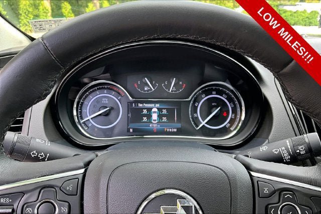 Used 2016 Buick Regal FWD image 22