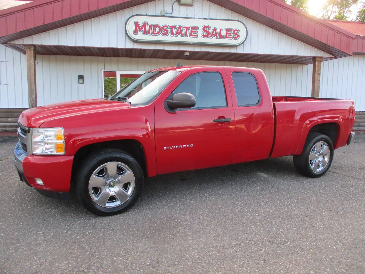 Used 2011 Chevrolet Silverado 1500 LT w/ All-Star Edition AWD/4WD image 3