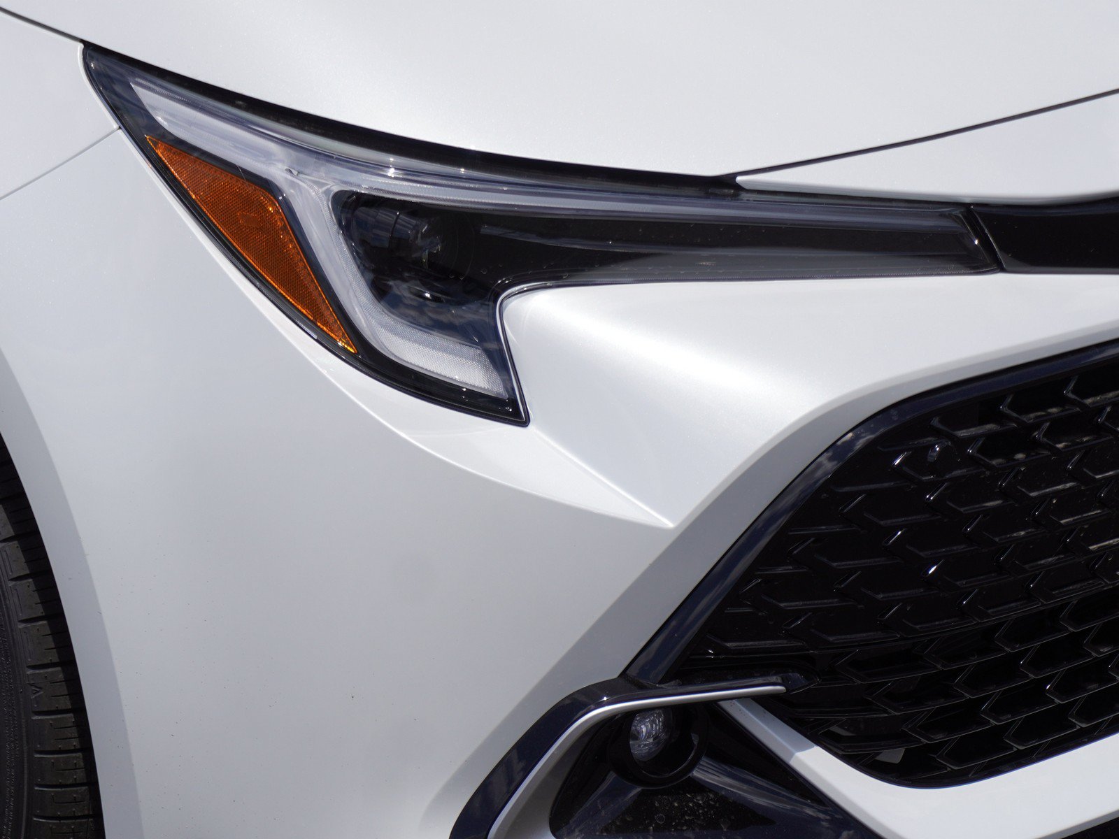 New 2026 Toyota Corolla XSE FWD image 3