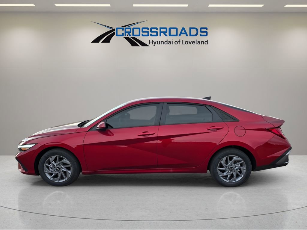 New 2025 Hyundai Elantra Blue image 2