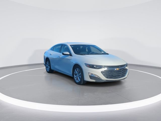 Used 2024 Chevrolet Malibu LT FWD image 2