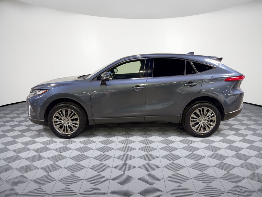 Used 2021 Toyota Venza Limited w/ Carpet Mat Package (TMS) AWD/4WD image 2