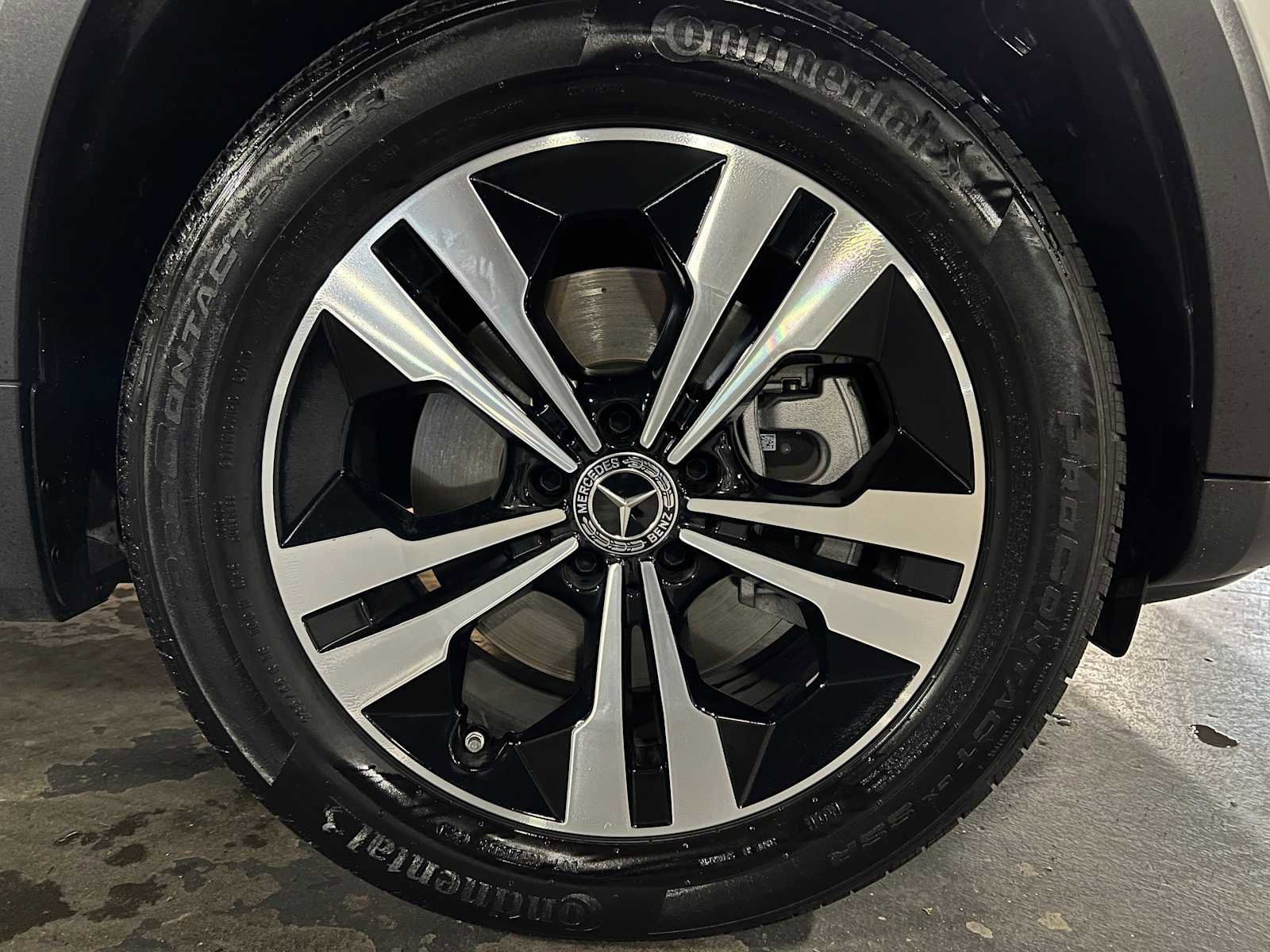 Certified 2025 Mercedes-Benz GLB 250 4MATIC image 9