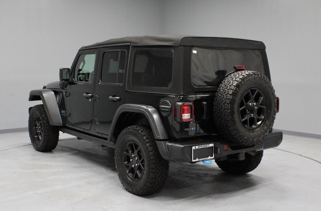 Used 2024 Jeep Wrangler Unlimited AWD/4WD image 8