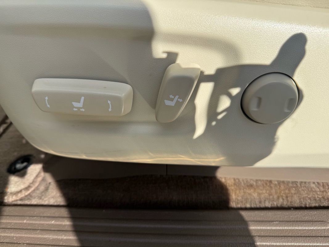 Used 2017 Lexus GX 460 Luxury image 18