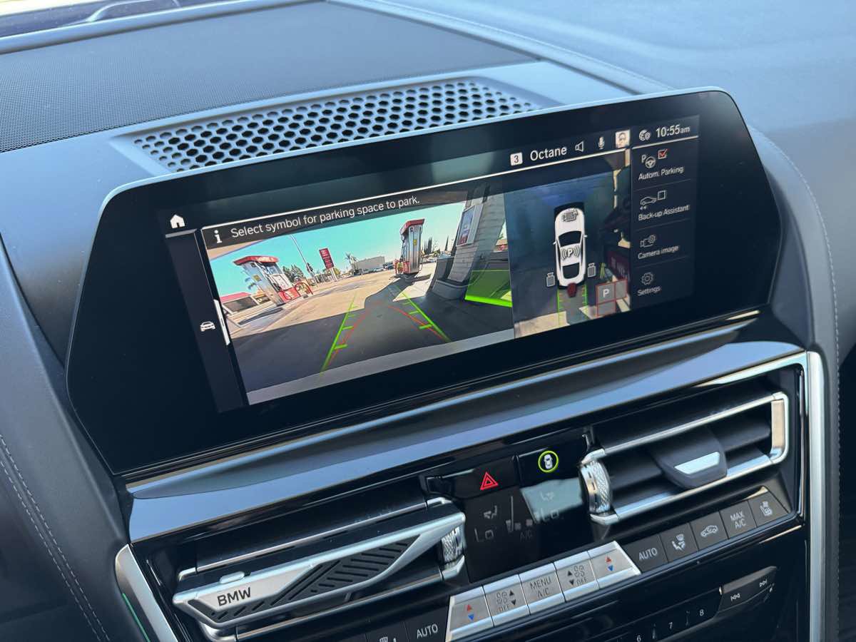 Used 2022 BMW 840i Coupe w/ Driving Assistance Package image 26