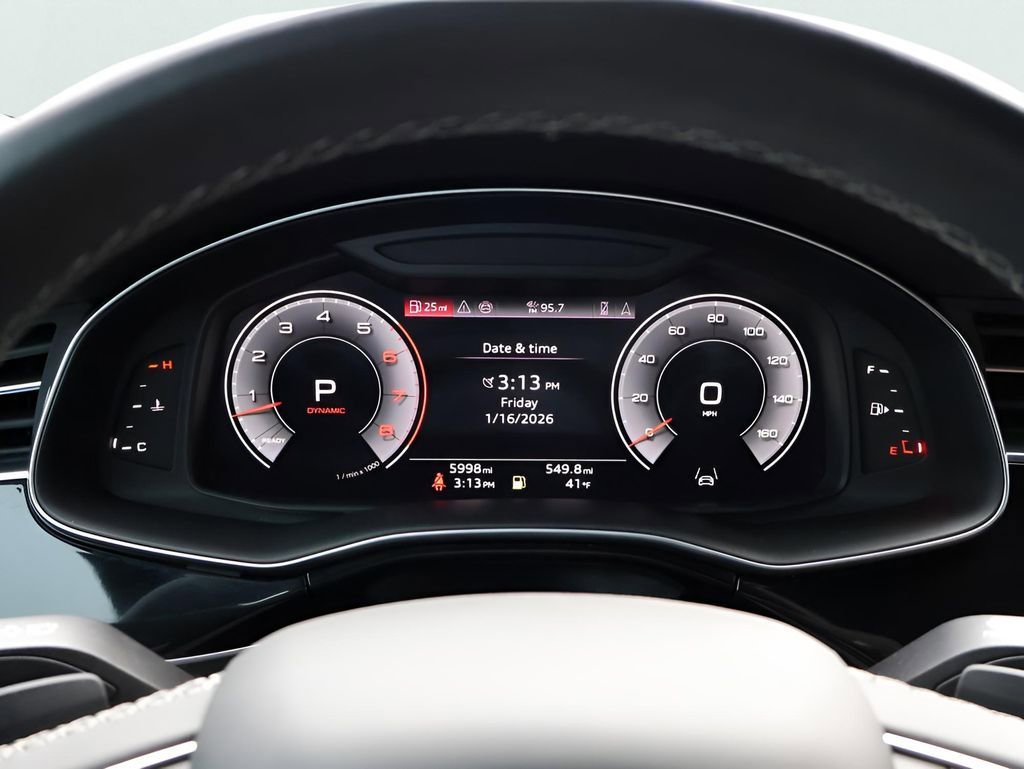 Used 2025 Audi Q8 Premium Plus image 32