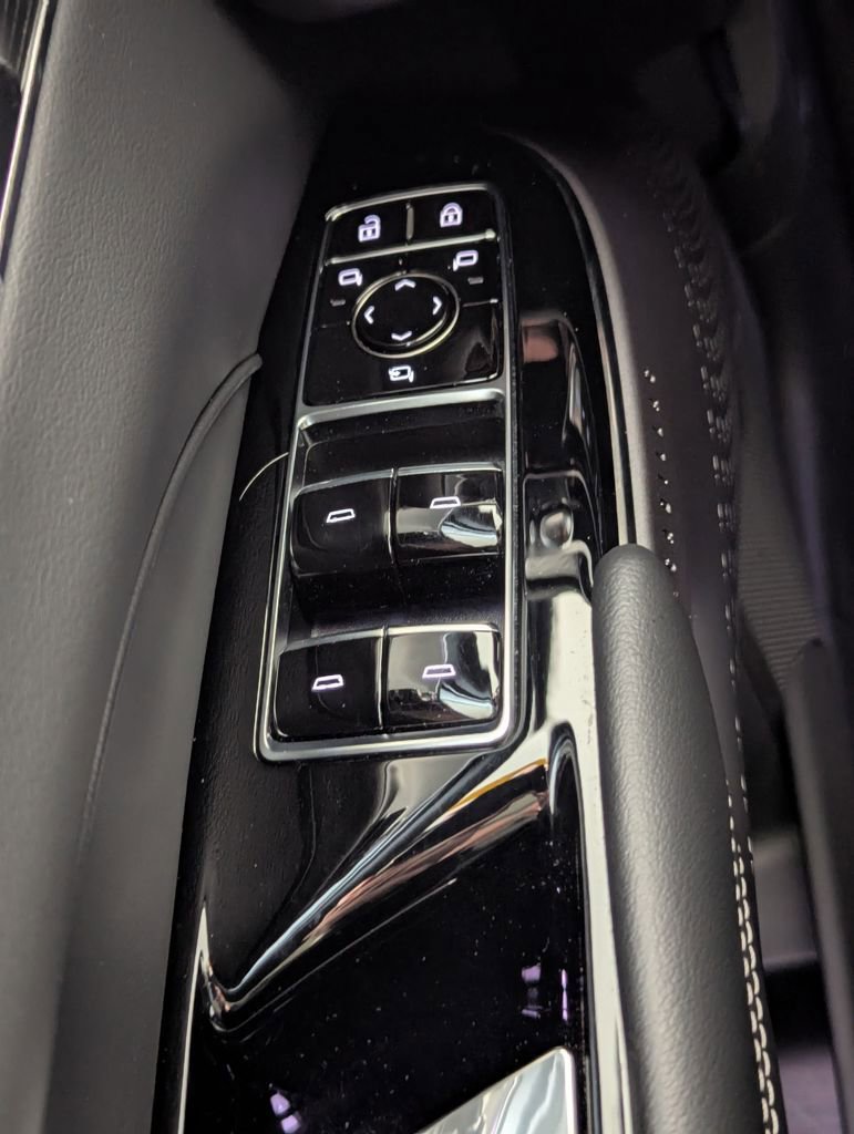 Used 2024 Cadillac Lyriq Sport image 82